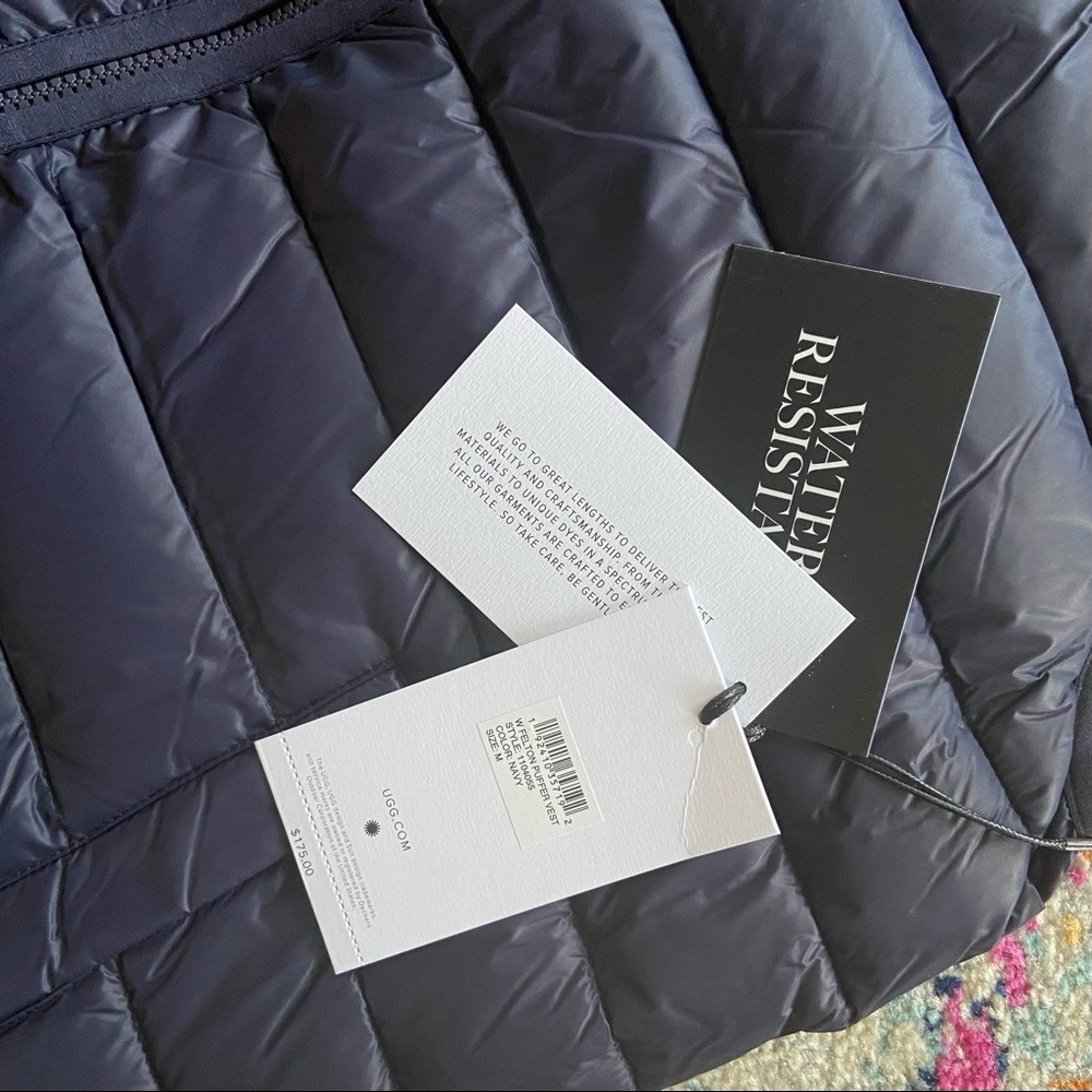 UGG Felton Puffer Vest - Picture 3 of 7